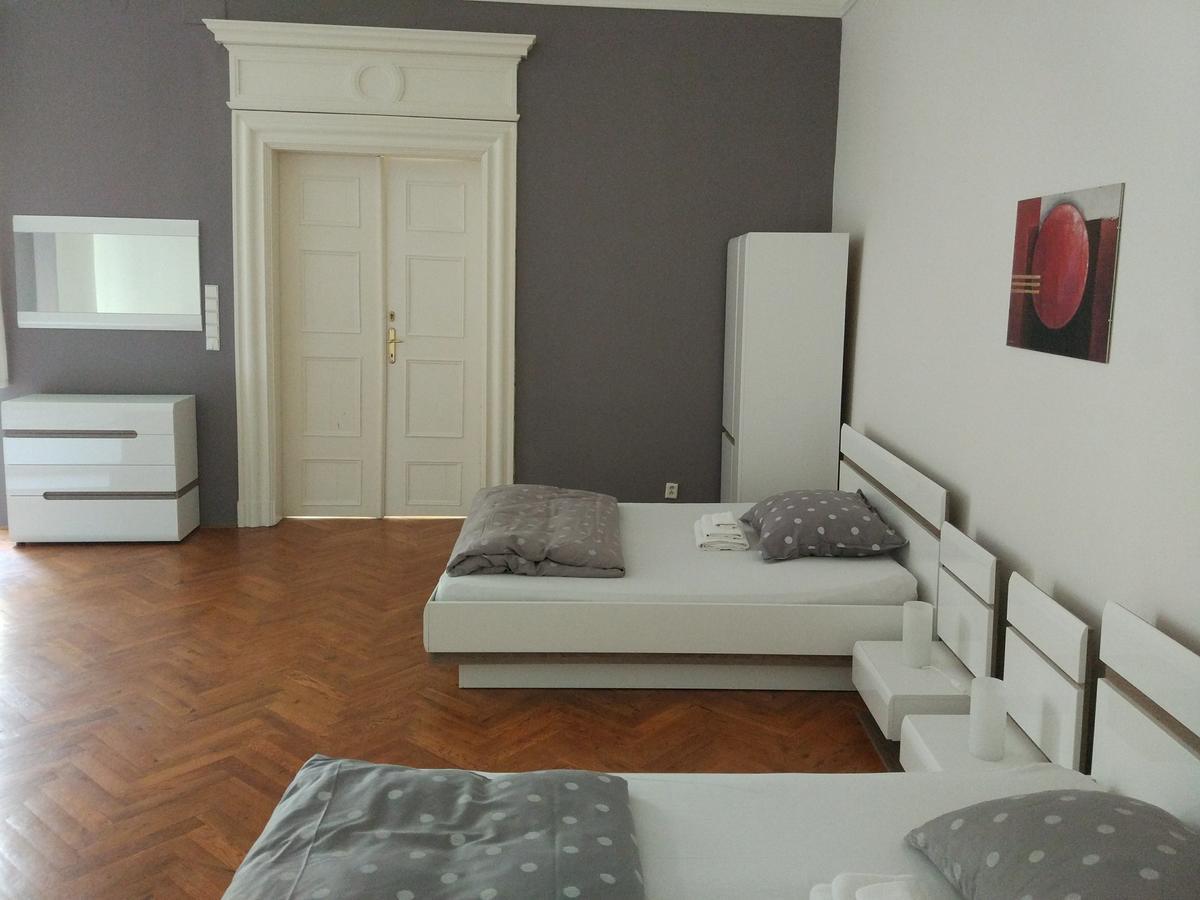 Apartments Tynska 7 Prága Kültér fotó